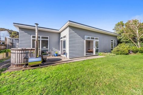 Photo of property in 90b Stokes Valley Road, Stokes Valley, Lower Hutt, 5019