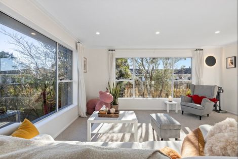 Photo of property in 21b Colchester Crescent, Newlands, Wellington, 6037