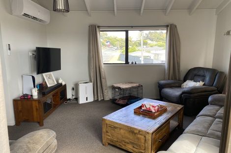 Photo of property in 29 Rishworth Avenue, Stanmore Bay, Whangaparaoa, 0932