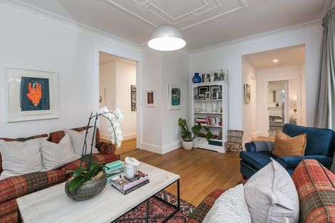 Photo of property in 9 Gillean Street, Havelock North, 4130