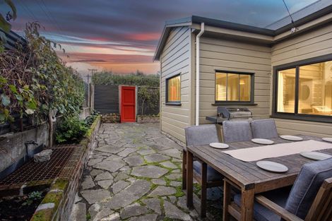 Photo of property in 45 Waverley Street, Waipawa, 4210