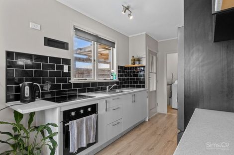 Photo of property in 4 Glenn Street, Castlecliff, Whanganui, 4501