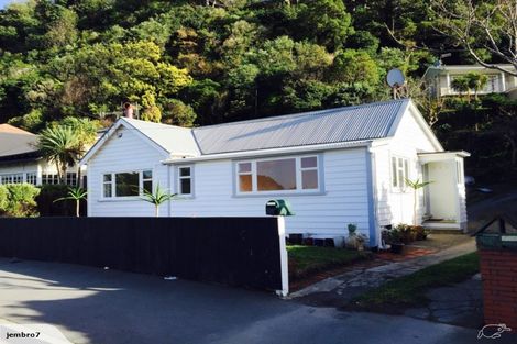 Photo of property in 221 Marine Parade, Seatoun, Wellington, 6022