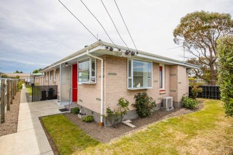 Photo of property in 1/79 Hills Road, Edgeware, Christchurch, 8013