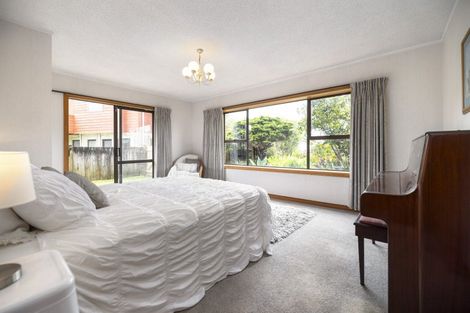 Photo of property in 1/72 Deep Creek Road, Torbay, Auckland, 0630