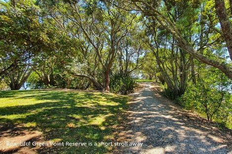 Photo of property in 1082 Sandspit Road, Sandspit, Warkworth, 0982