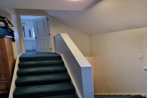 Photo of property in 21 Everton Terrace, Kelburn, Wellington, 6012