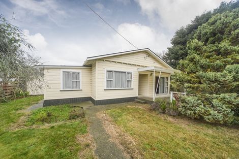 Photo of property in 46 Bridge Street, Bulls, 4818