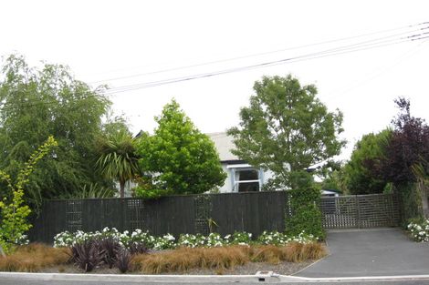 Photo of property in 255 Geraldine Street, Edgeware, Christchurch, 8013