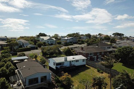 Photo of property in 24 Palmerston Road, Birkenhead, Auckland, 0626