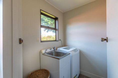 Photo of property in 42 Spriggs Crescent, Greenmeadows, Napier, 4112