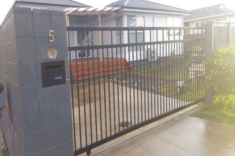 Photo of property in 5 Harrow Place, Manurewa, Auckland, 2102