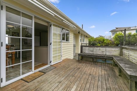 Photo of property in 16 Otira Grove, Kelson, Lower Hutt, 5010