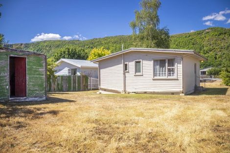 Photo of property in 44 Centennial Avenue, Arrowtown, 9302