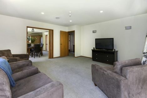 Photo of property in 4 Oakden Drive, Darfield, 7510