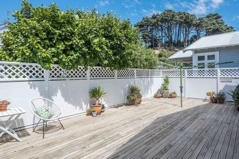 Photo of property in 48 Darlington Road, Miramar, Wellington, 6022