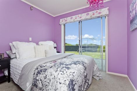 Photo of property in 1/134 Arran Road, Browns Bay, Auckland, 0630