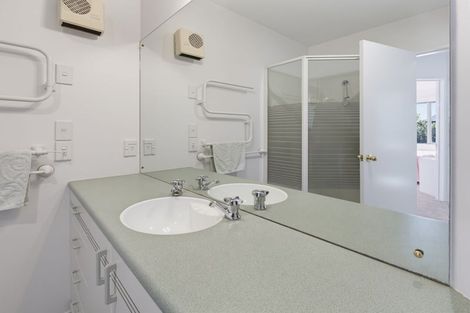 Photo of property in 8 Idesia Grove, Richmond, 7020