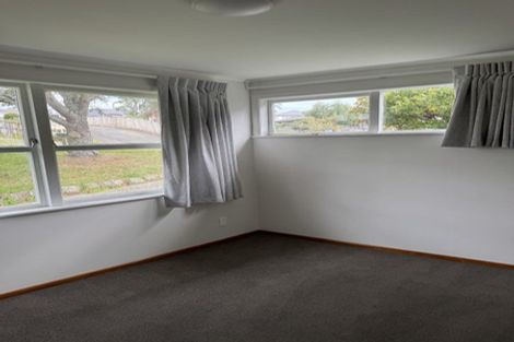 Photo of property in 1/100 Bond Crescent, Forrest Hill, Auckland, 0620