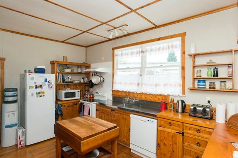 Photo of property in 15 Ioapa Road, Te Karaka, 4022