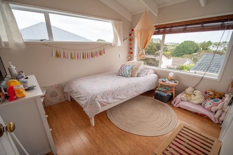 Photo of property in 1/47 Rawene Road, Birkenhead, Auckland, 0626