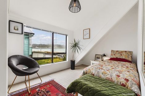 Photo of property in 14a Lyall Parade, Lyall Bay, Wellington, 6022