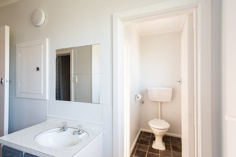 Photo of property in 8 Hillary Crescent, Maraenui, Napier, 4110