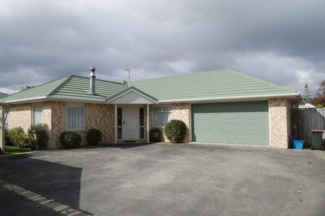 Photo of property in 9 Greenaway Road, Waikanae, 5036