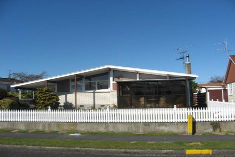 Photo of property in 3 Fisher Place, Carterton, 5713