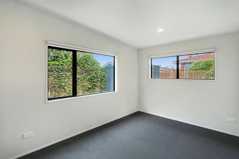 Photo of property in 17 Mclellan Place, Ilam, Christchurch, 8041