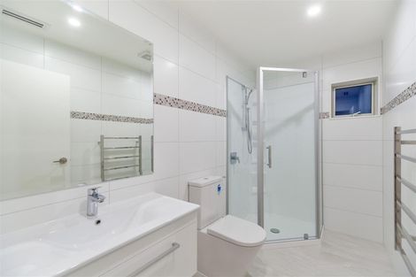 Photo of property in 175 Godfrey Drive, Orewa, 0931