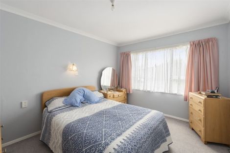 Photo of property in 18 Bledisloe Street, Levin, 5510