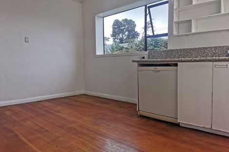 Photo of property in 42 Kamahi Street, Stokes Valley, Lower Hutt, 5019