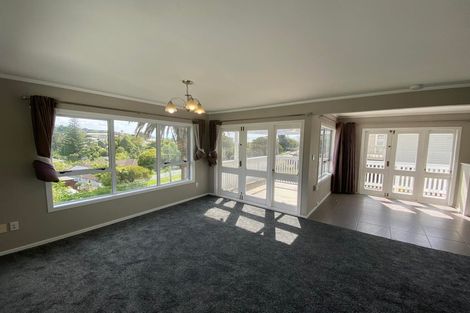 Photo of property in 56 Beulah Avenue, Rothesay Bay, Auckland, 0630