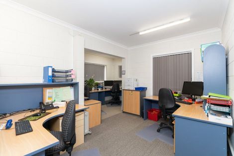 Photo of property in 13 Wallis Street, Raglan, 3225