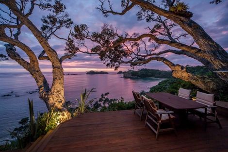 Photo of property in 356 Rockell Road, Whananaki, Hikurangi, 0181