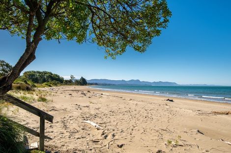 Photo of property in 266 Patons Rock Road, Patons Rock, Takaka, 7182