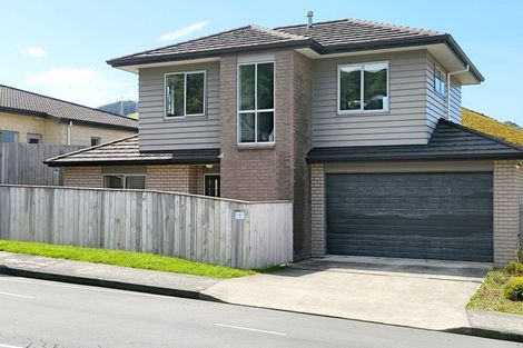 Photo of property in 4 Melksham Drive, Churton Park, Wellington, 6037