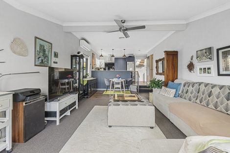 Photo of property in 3 Jensen Place, Frankleigh Park, New Plymouth, 4310