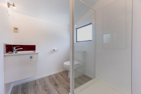 Photo of property in 15 Tiromoana Road, Raumati South, Paraparaumu, 5032