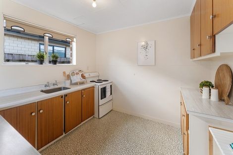 Photo of property in 30c Paynters Avenue, Strandon, New Plymouth, 4312