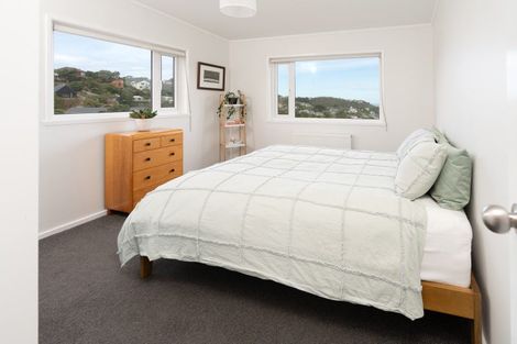 Photo of property in 11 Bay Lair Grove, Island Bay, Wellington, 6023