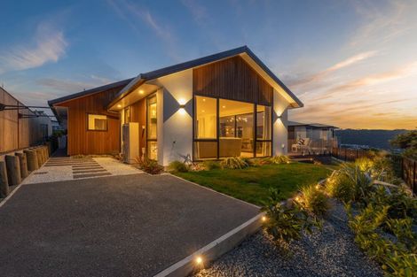 Photo of property in 60b Queen Charlotte Drive, Aotea, Porirua, 5024