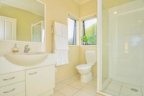 Photo of property in 99 Kyle Road, Greenhithe, Auckland, 0632