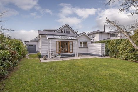 Photo of property in 11 College Avenue, Strowan, Christchurch, 8052