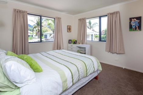 Photo of property in 20a Moray Place, Whiritoa, Whangamata, 3691