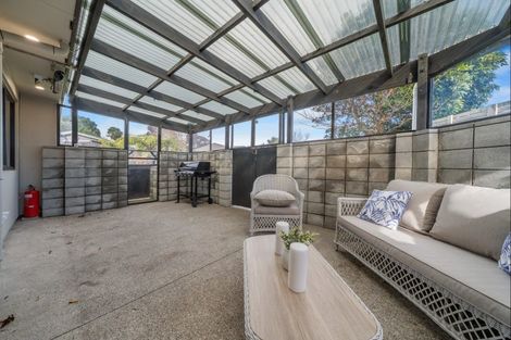 Photo of property in 3a Marchant Place, Westown, New Plymouth, 4310