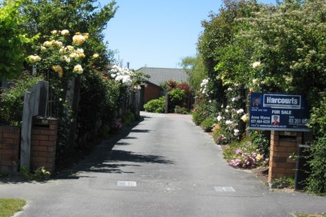 Photo of property in 58 Berkshire Drive, Avonhead, Christchurch, 8042
