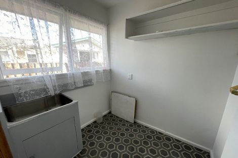 Photo of property in 41 Kathleen Crescent, Hornby, Christchurch, 8042