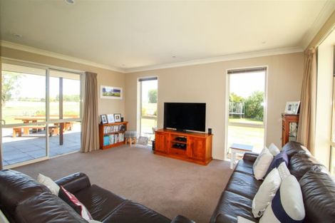 Photo of property in 609 Arowhenua Road, Kerrytown, Timaru, 7975